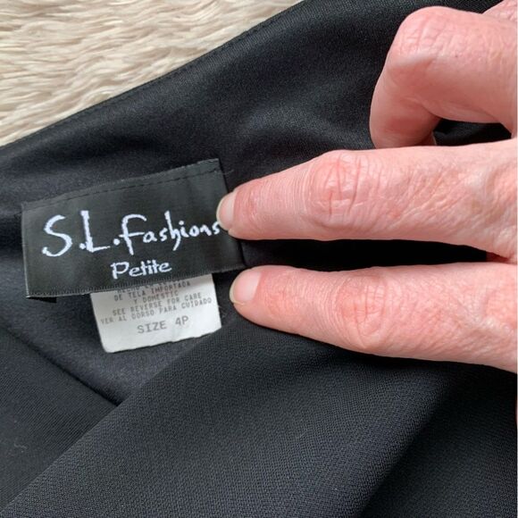 VTG Draped Neckline-ruffled hem-little black dress cocktail wedding guest 4P - Picture 5 of 7